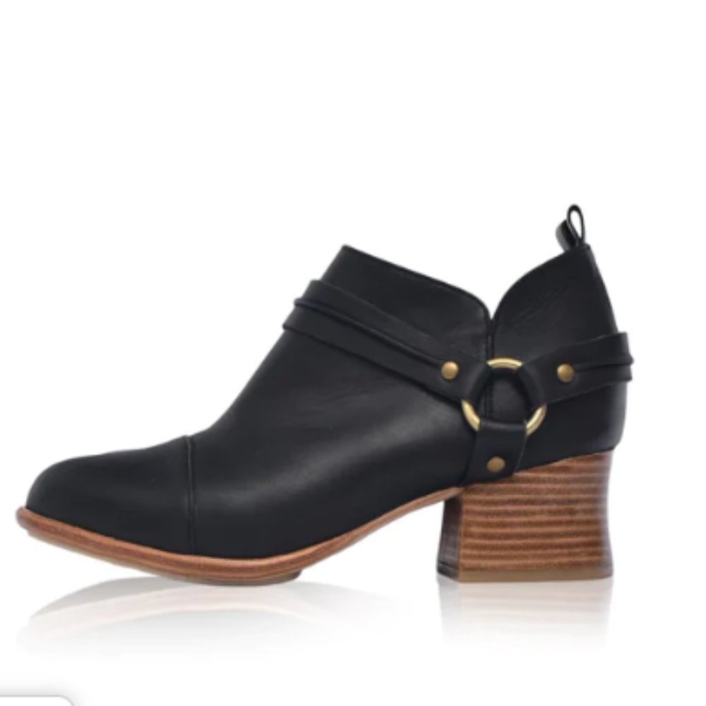 NWT Bali Elf Black Dasha Low Ankle Booties - Size 8